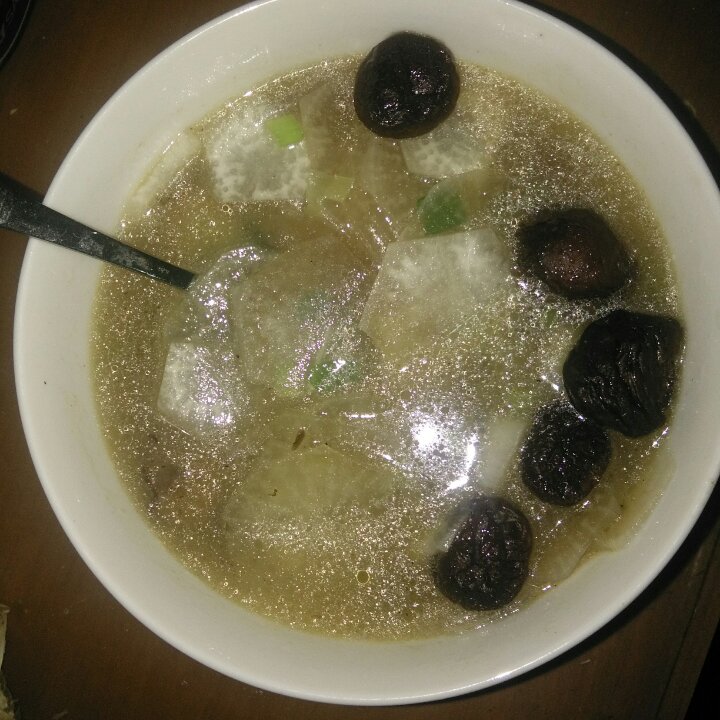 香菇萝卜汤