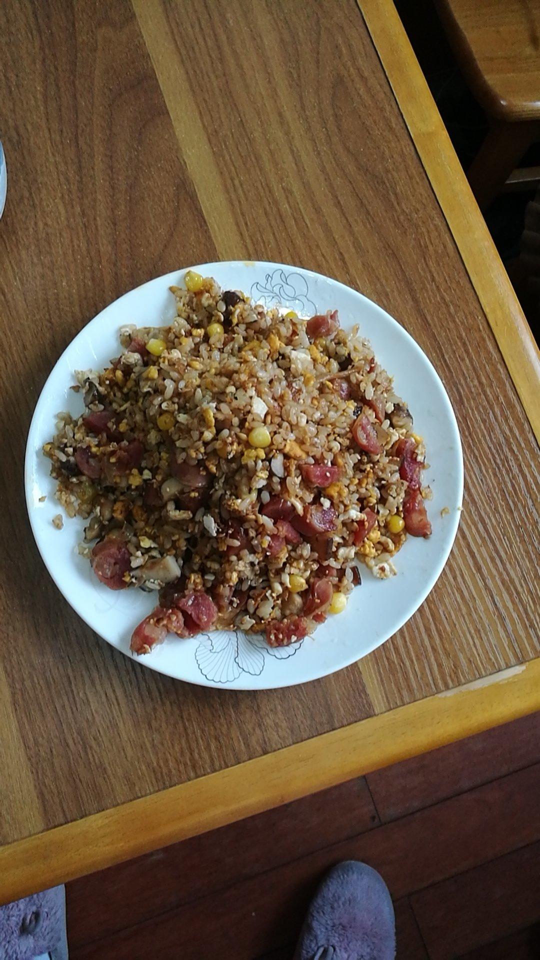 厨师长教你“蛋炒饭”如何做才好吃，答案都在这里面！