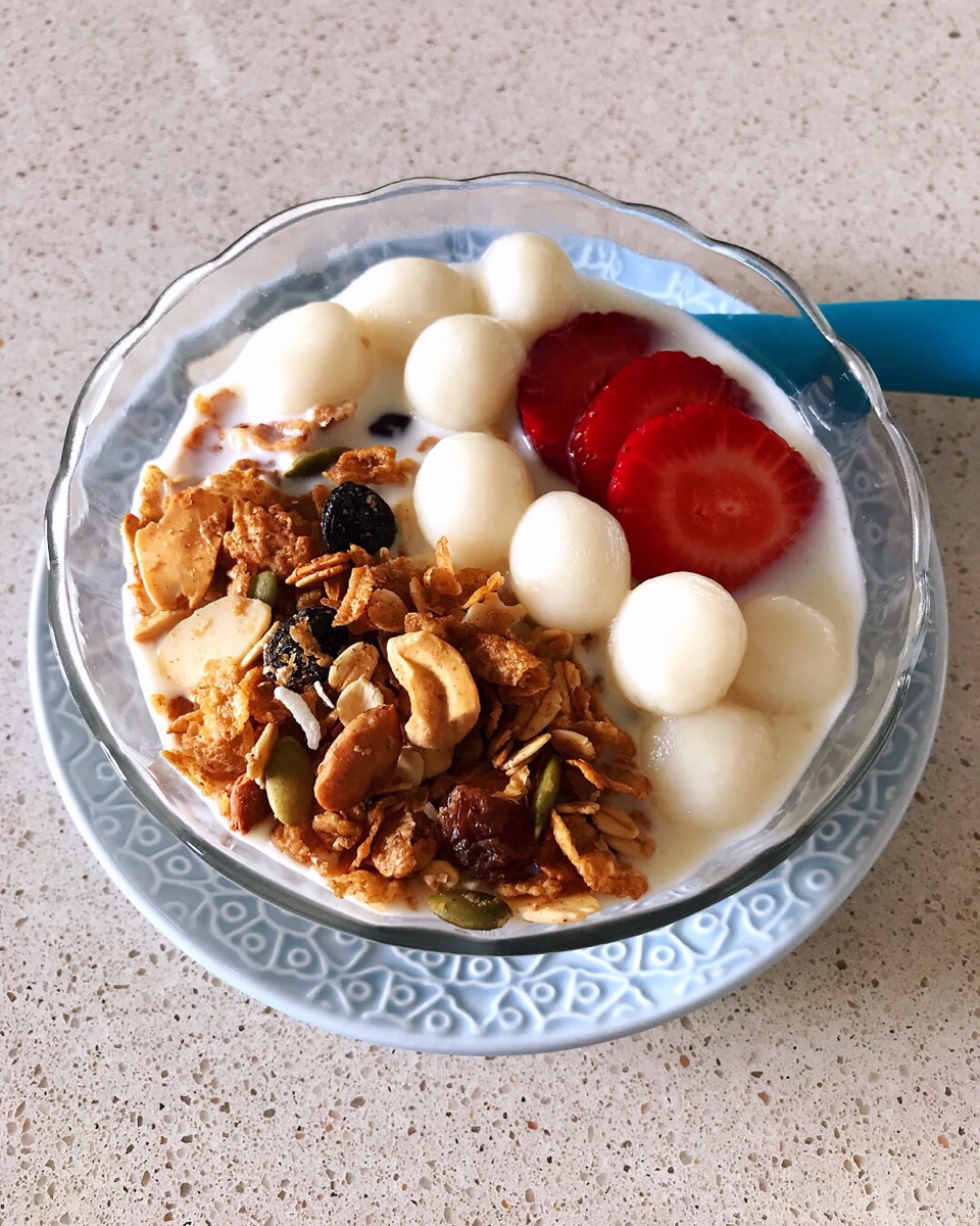 【营养早餐】超简单的自制什锦果仁谷物燕麦片