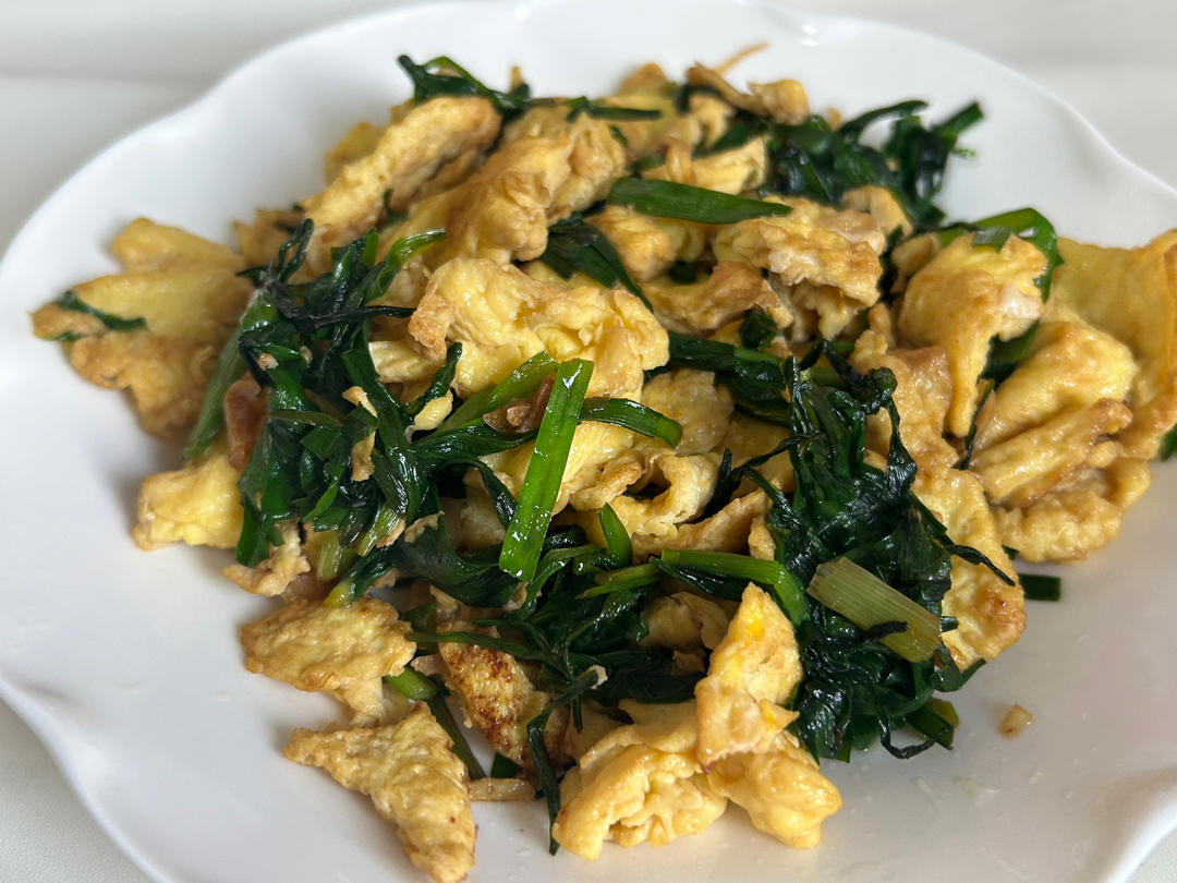 韭菜炒鸡蛋——三分钟快手下饭菜 掌握火候的秘诀