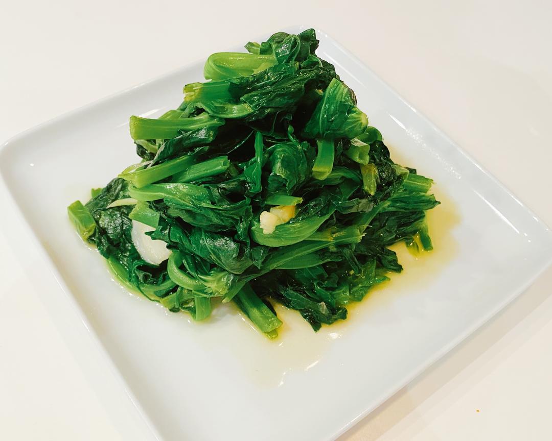 低脂饮食｜清炒蒜香油菜苗