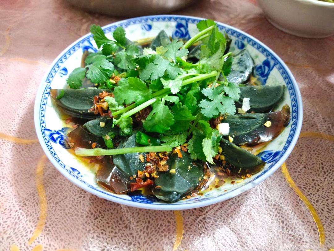 凉拌皮蛋做法（夏日必备下饭菜）