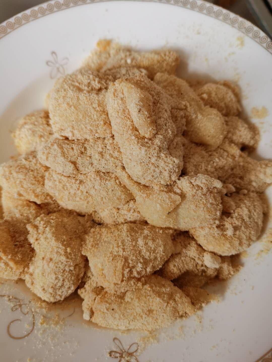 人潮拥挤111做的最好吃的黄豆粉糍粑