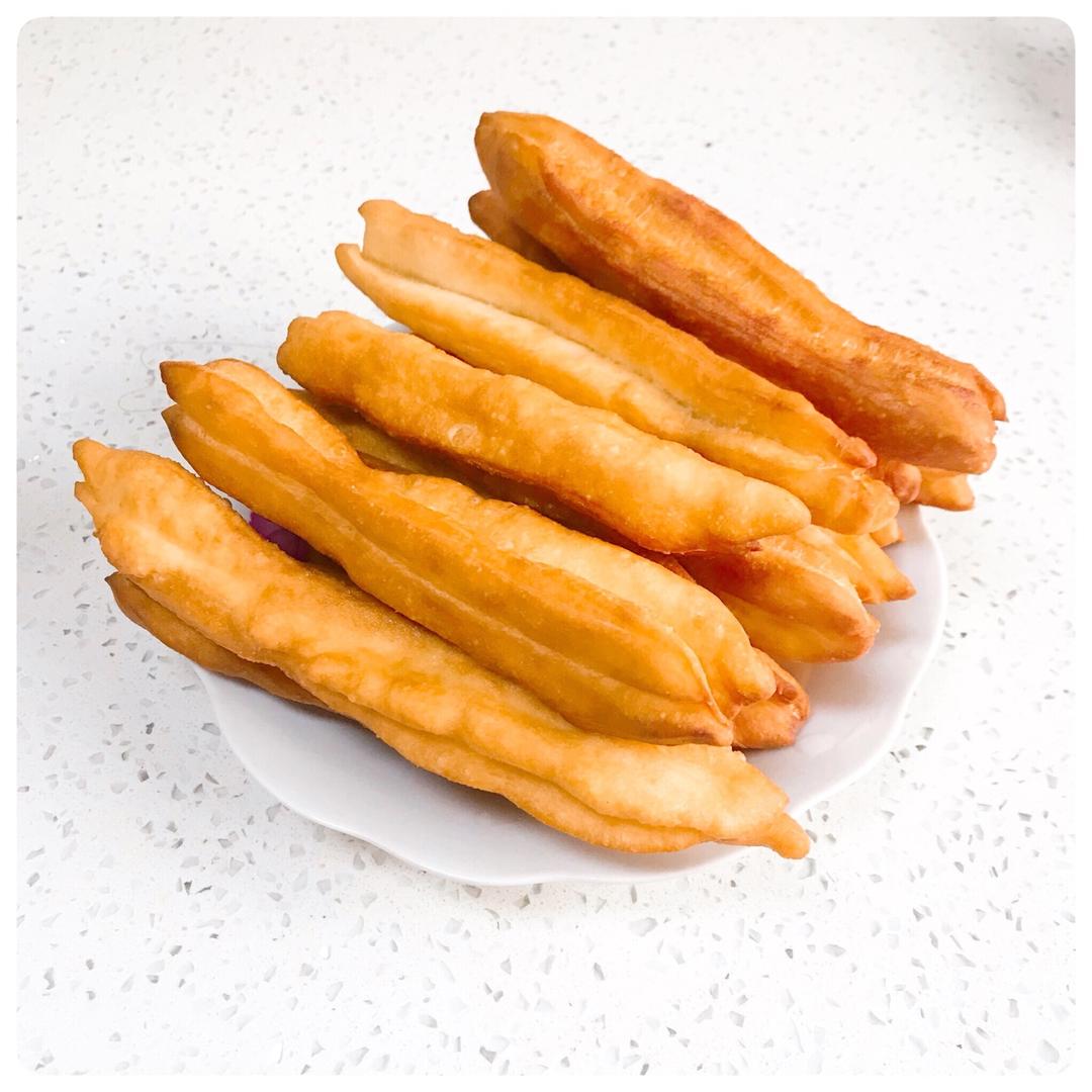 健康美味的家庭自制炸油条-只用酵母一次发酵