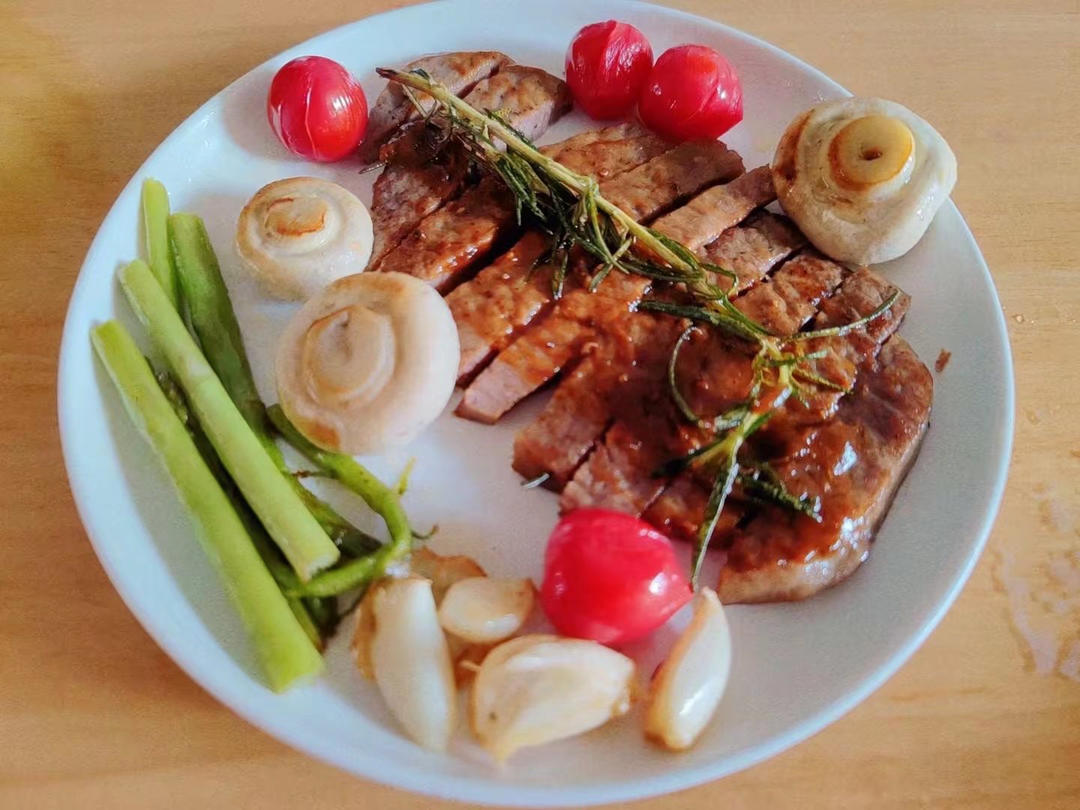 在家也能煎出的♨️鲜嫩多汁牛排