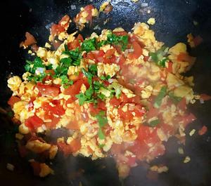 番茄鸡蛋拌意面的做法 步骤9