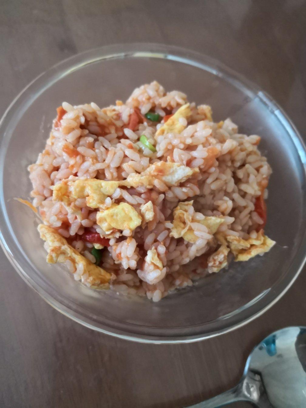 西红柿鸡蛋炒饭