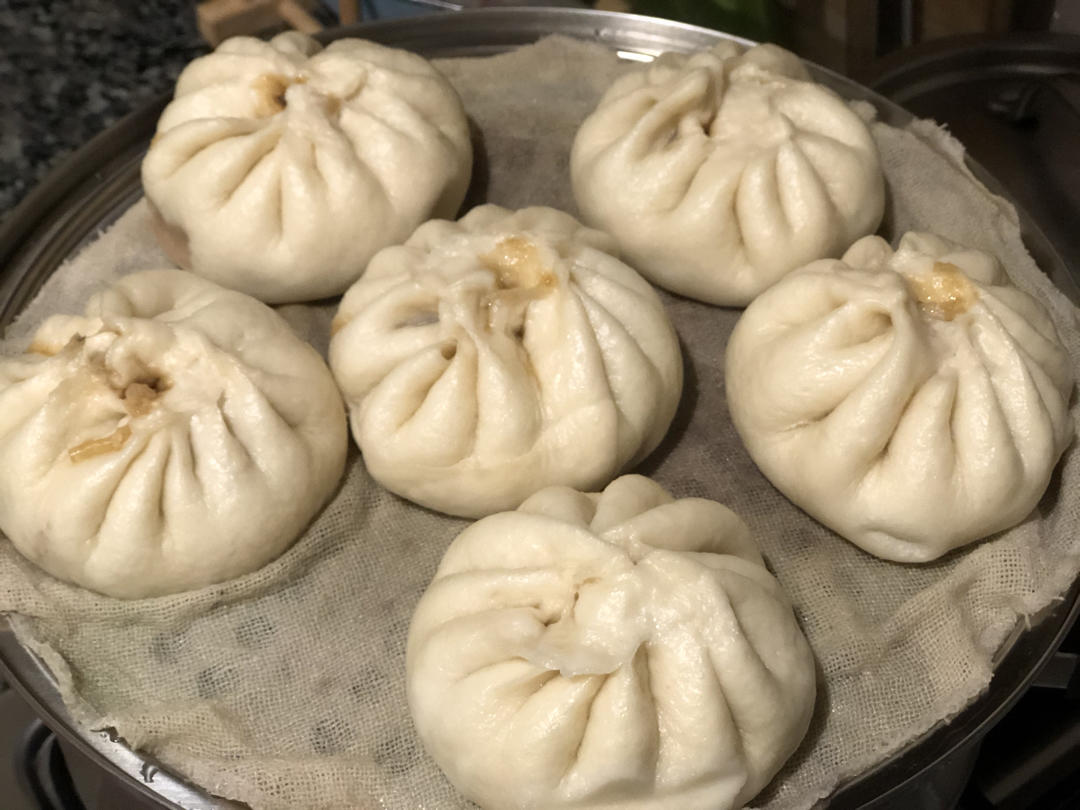 一出笼就抢光的青萝卜丝肉包