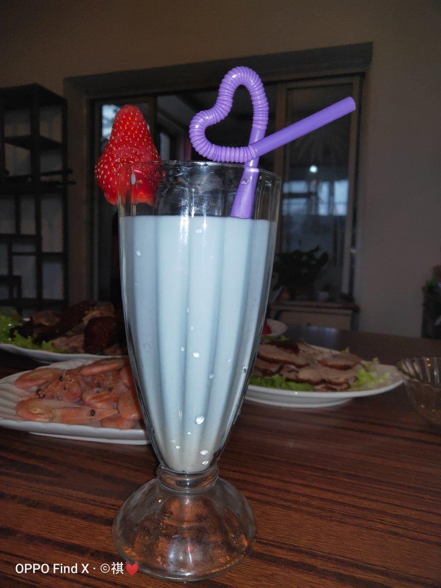 好喝的夏日饮品-富士山初雪（蝶豆花）