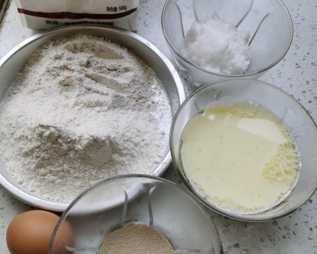 纯奶手撕吐司的做法 步骤1