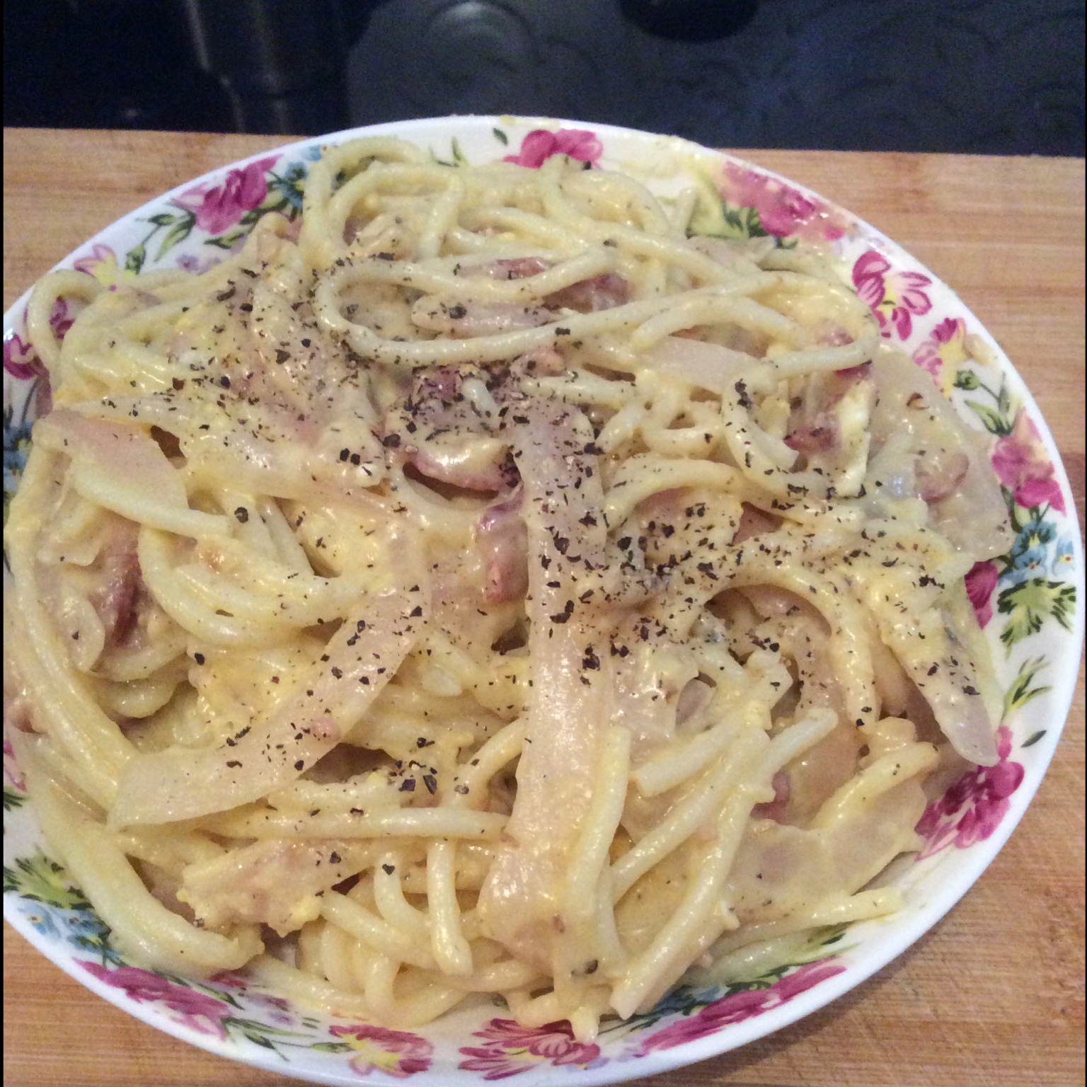 超简单的奶汁培根意面Carbonara