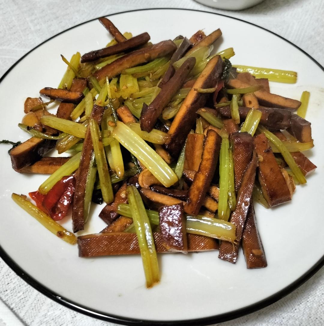 比肉还香的芹菜香干