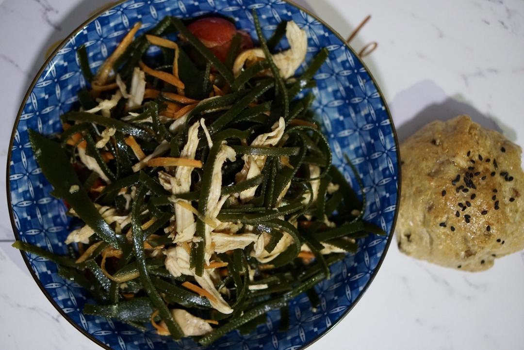 凉拌鸡丝海带 减脂餐