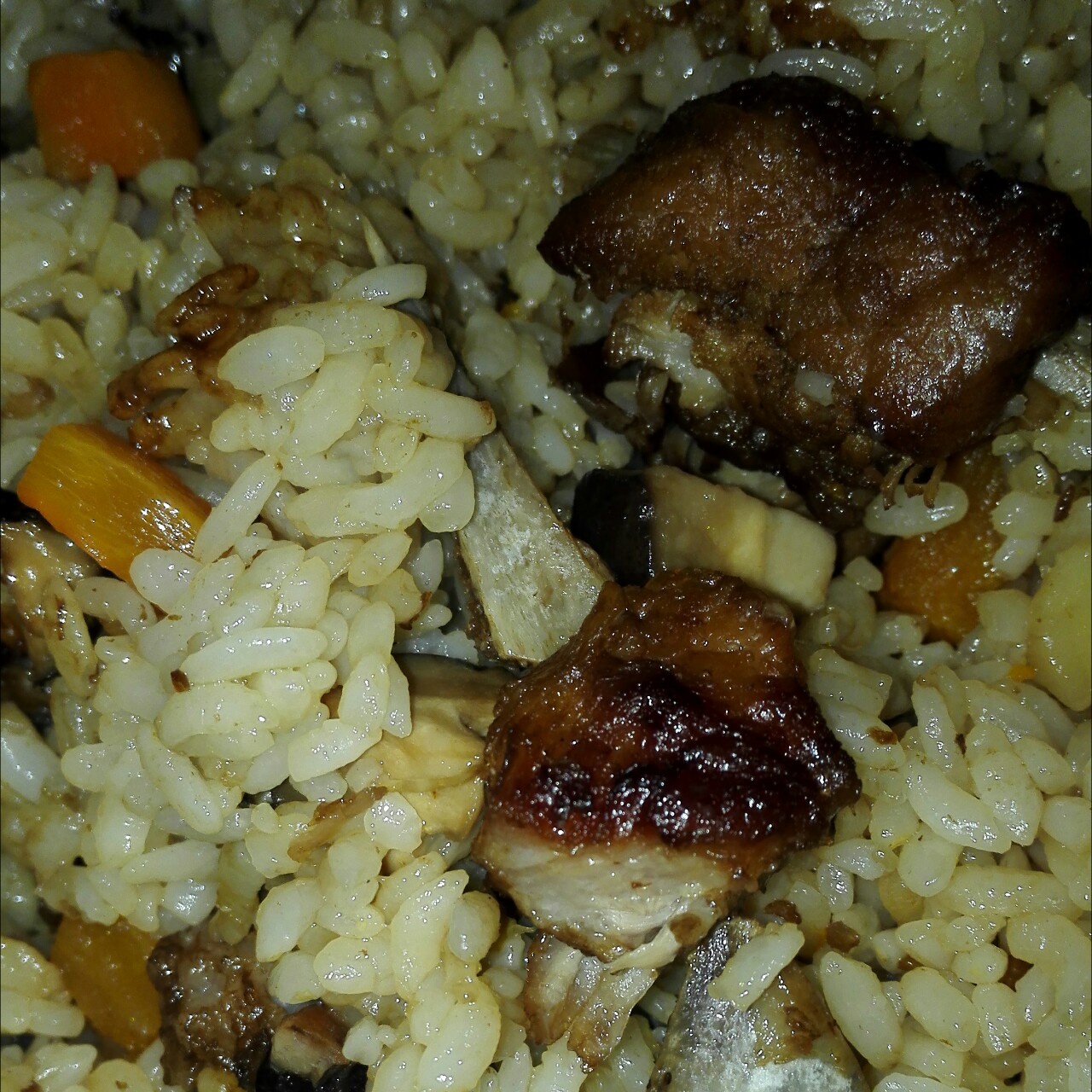 喷香排骨焖饭（爆好吃）