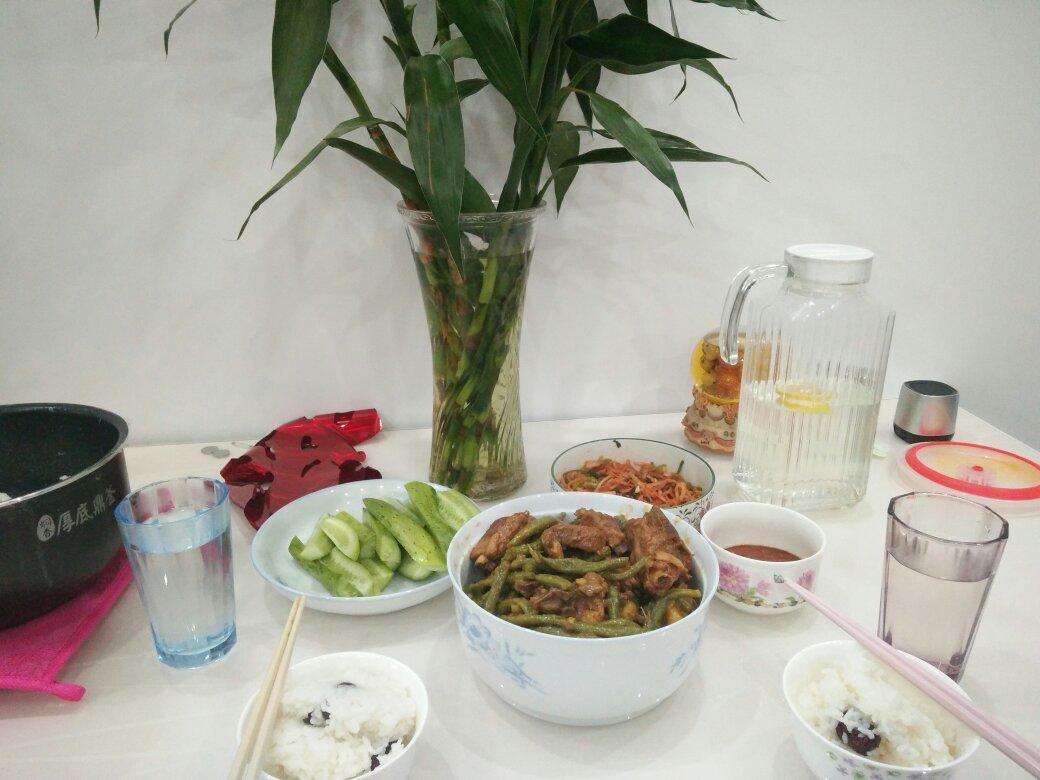 东北排骨炖豆角