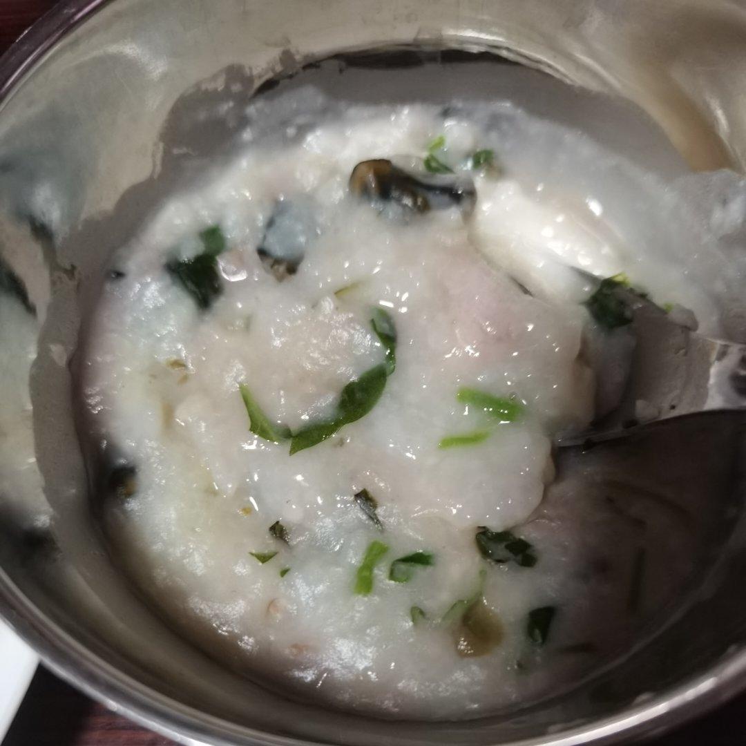 妈妈👩教我做的皮蛋瘦肉粥🥣简单快捷美味😋