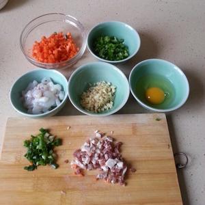 海鲜炒饭的做法 步骤1