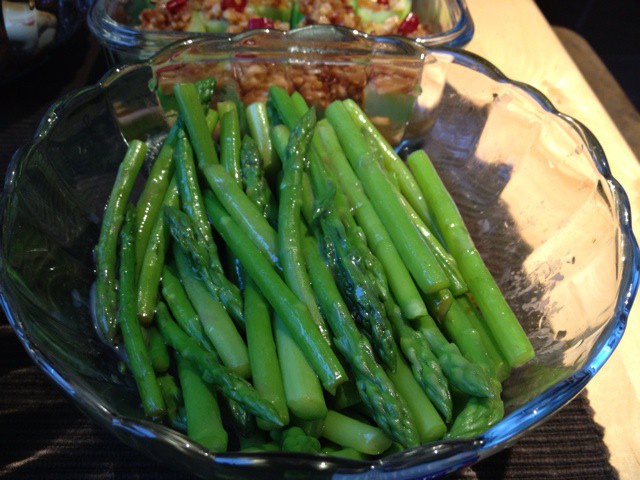 白灼芦笋