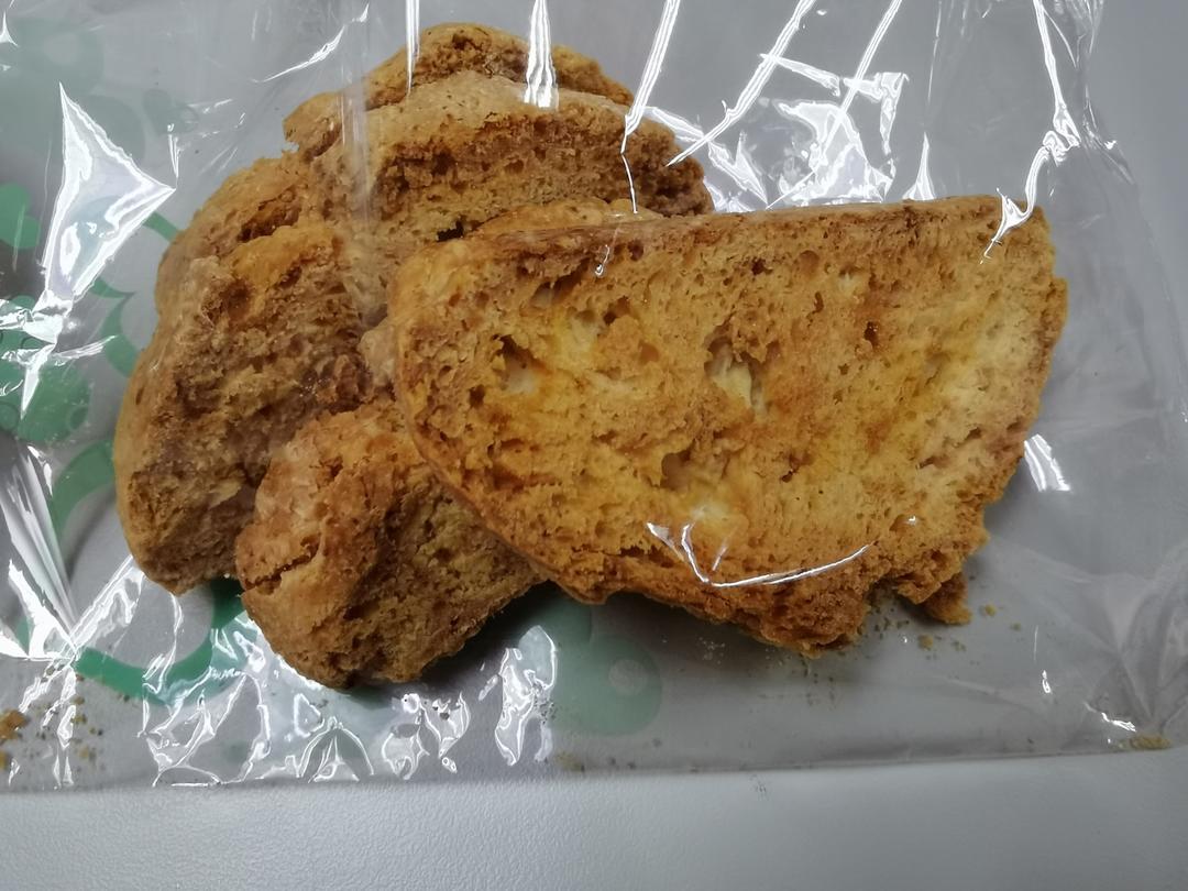 脆脆的蛋糕片，休闲可口又低脂！