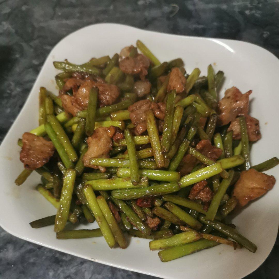 湖南人的家常菜-蒜苗（蒜苔）炒肉