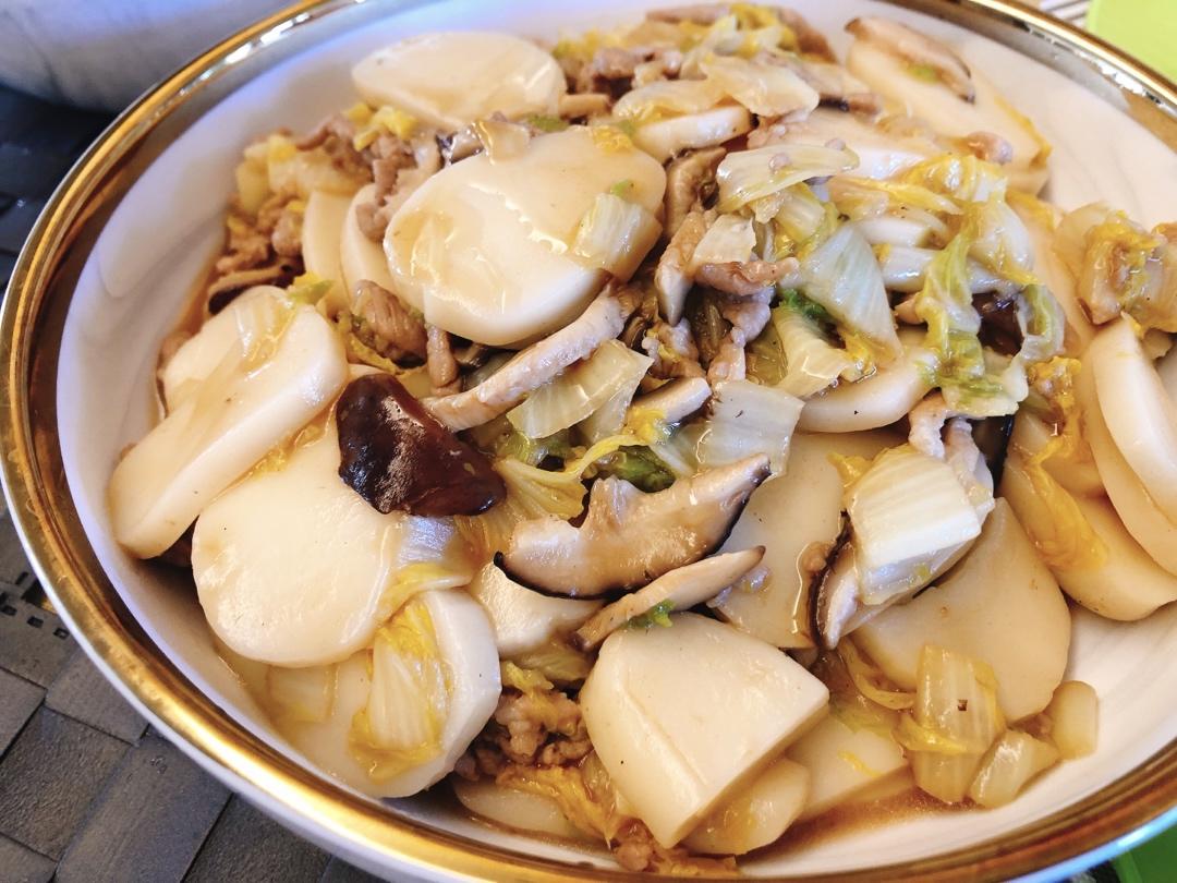 不加一滴水的香菇娃娃菜肉丝炒年糕