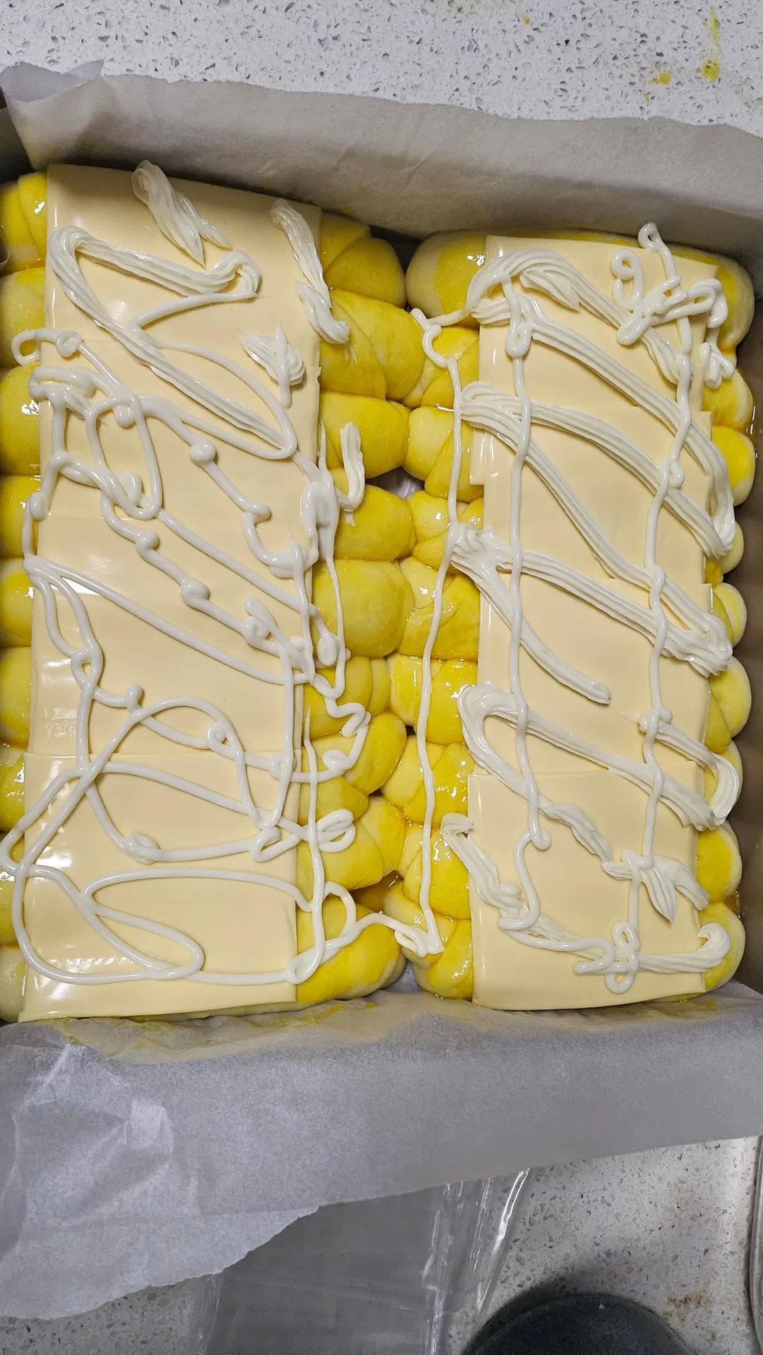 《Tinrry+》双拼芝士牛油排包