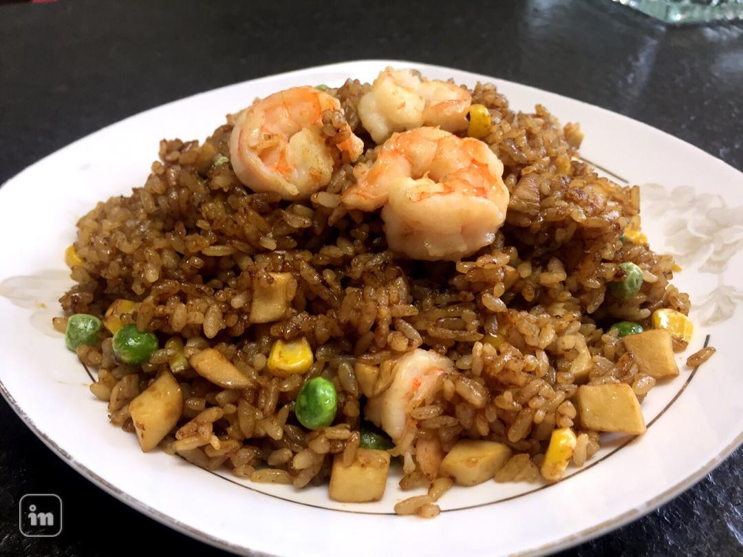 小时候的酱油炒饭