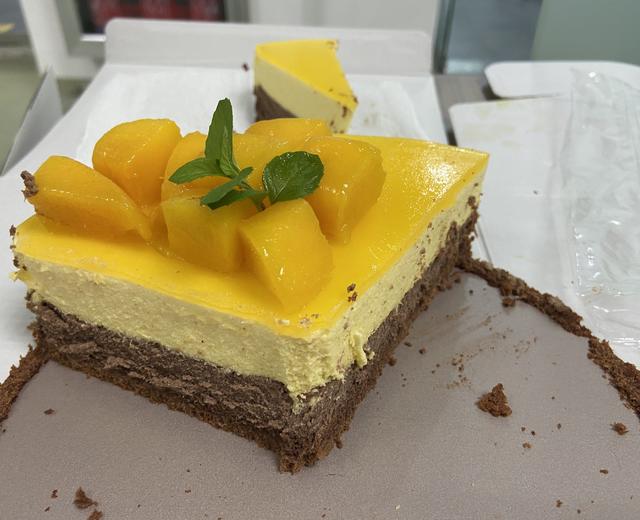 芒果慕斯巧克力芝士8寸蛋糕的做法