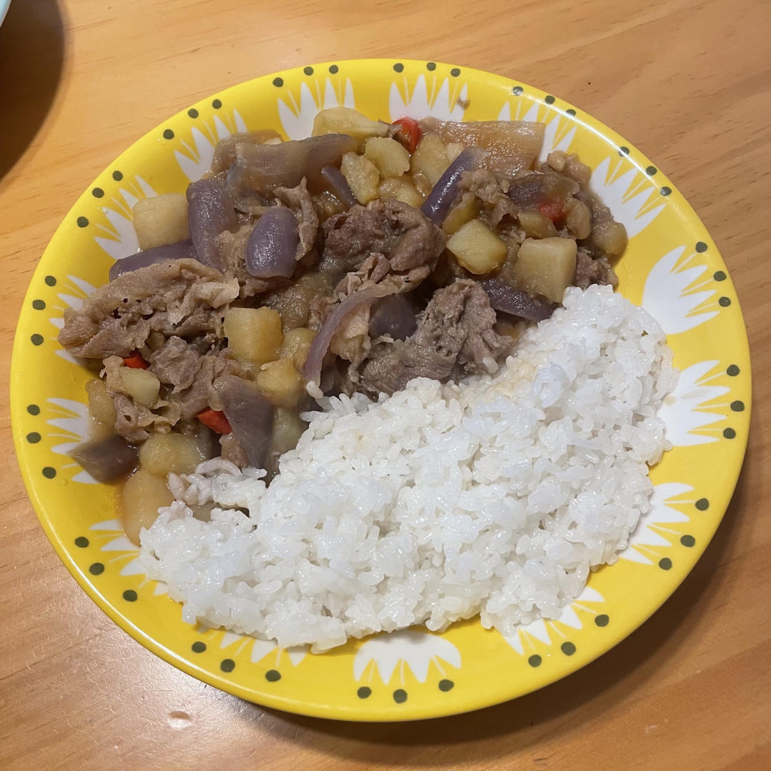 肥牛洋葱土豆盖浇饭