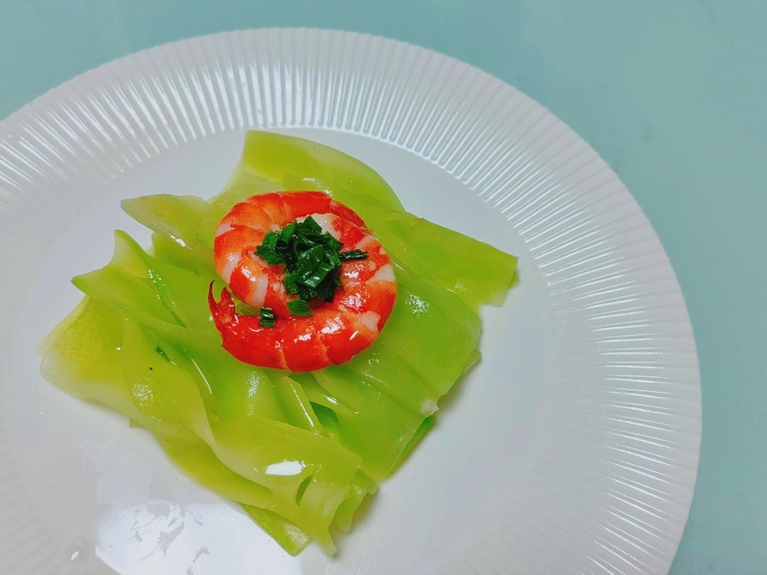 葱油莴笋的做法 步骤3