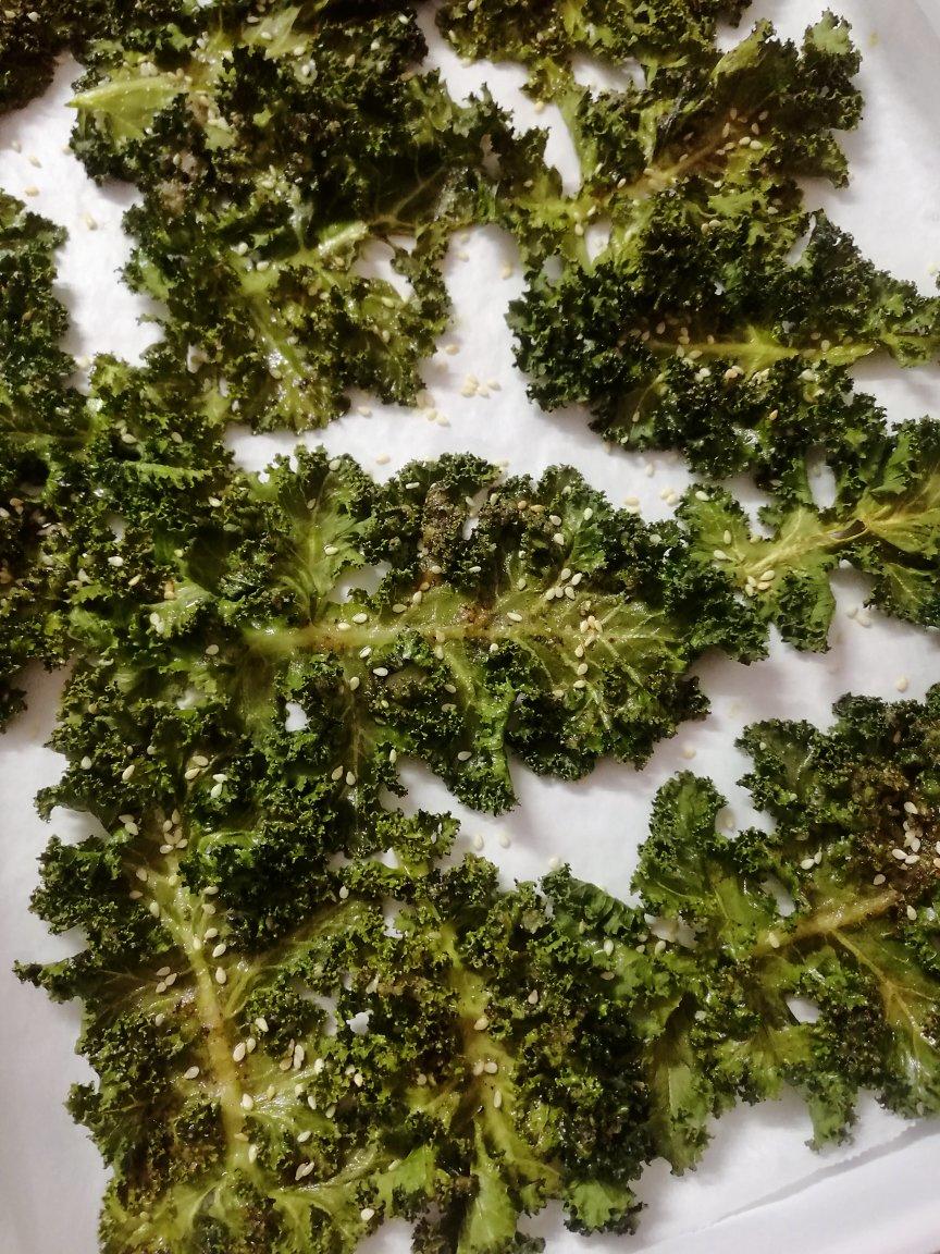好吃又健康的小零食——烤羽衣甘蓝脆片