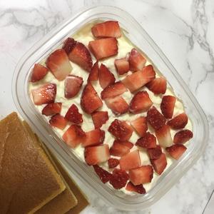 草莓提拉米苏盒子的做法 步骤15