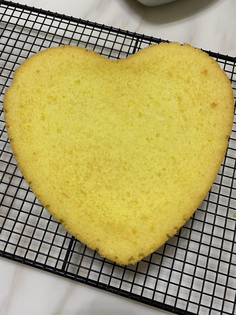 八寸心形戚风蛋糕