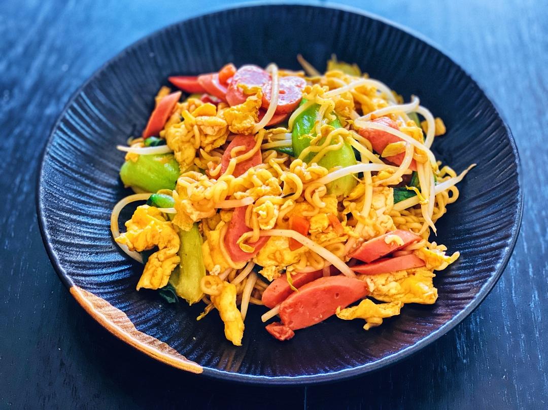 日料店炒面｜好吃易做炒泡面