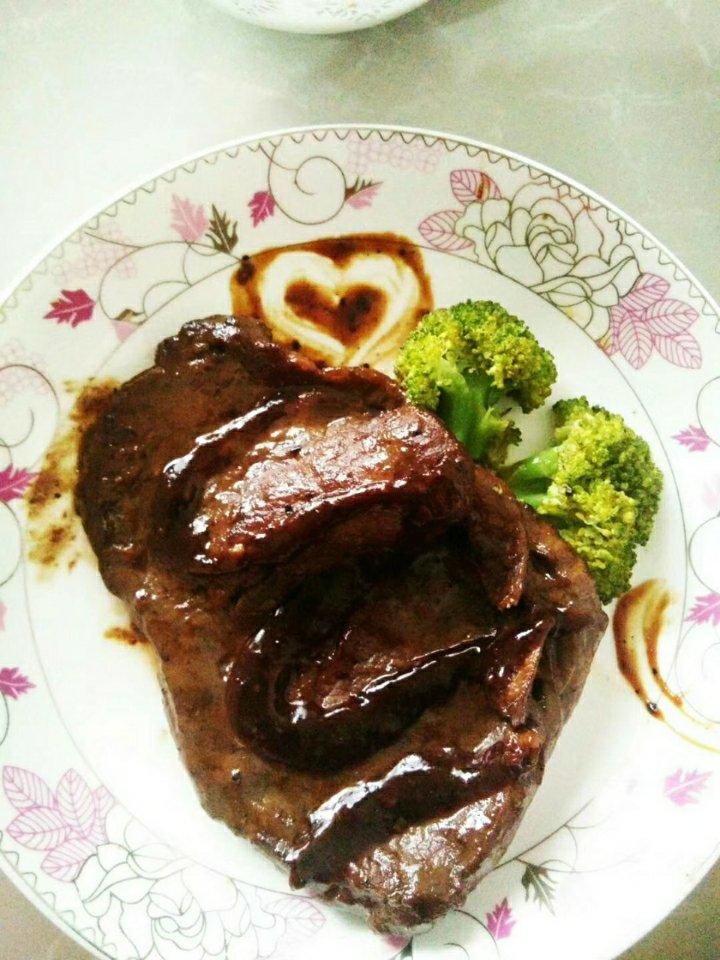 超详细！锅煎牛排顶级教程