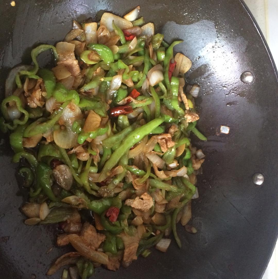 洋葱青椒炒肉丝