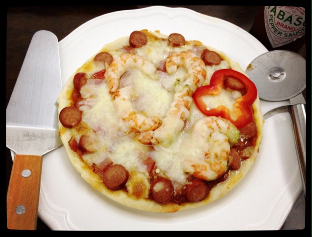 厚底鲜虾培根披萨