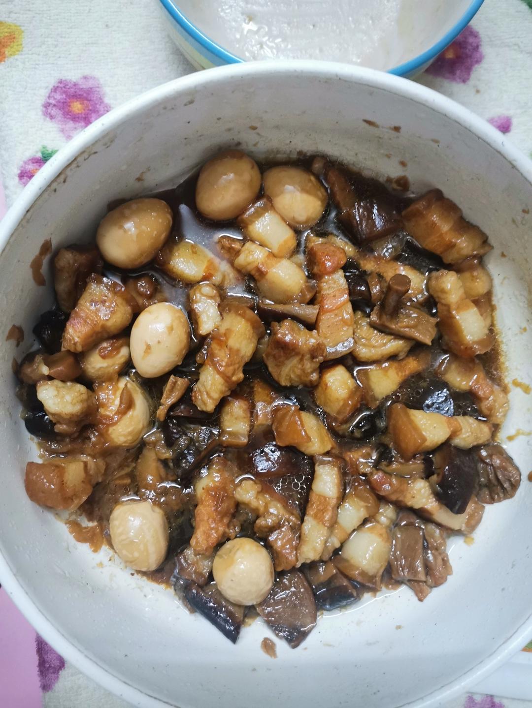台式卤肉饭~