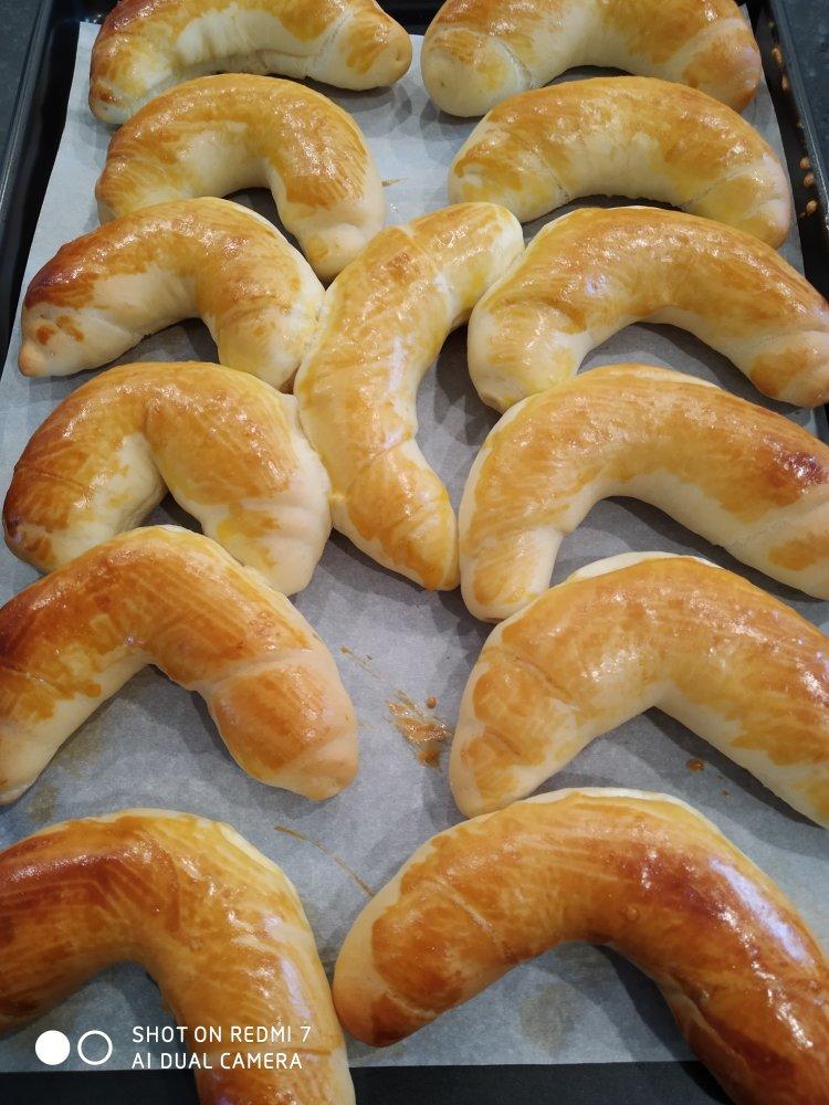 松软手工版牛角包