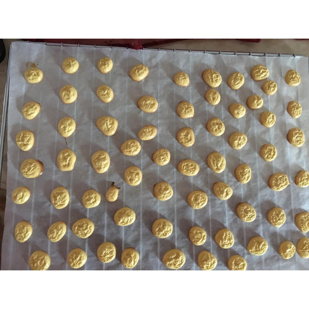 入口即化的无添加蛋黄溶豆