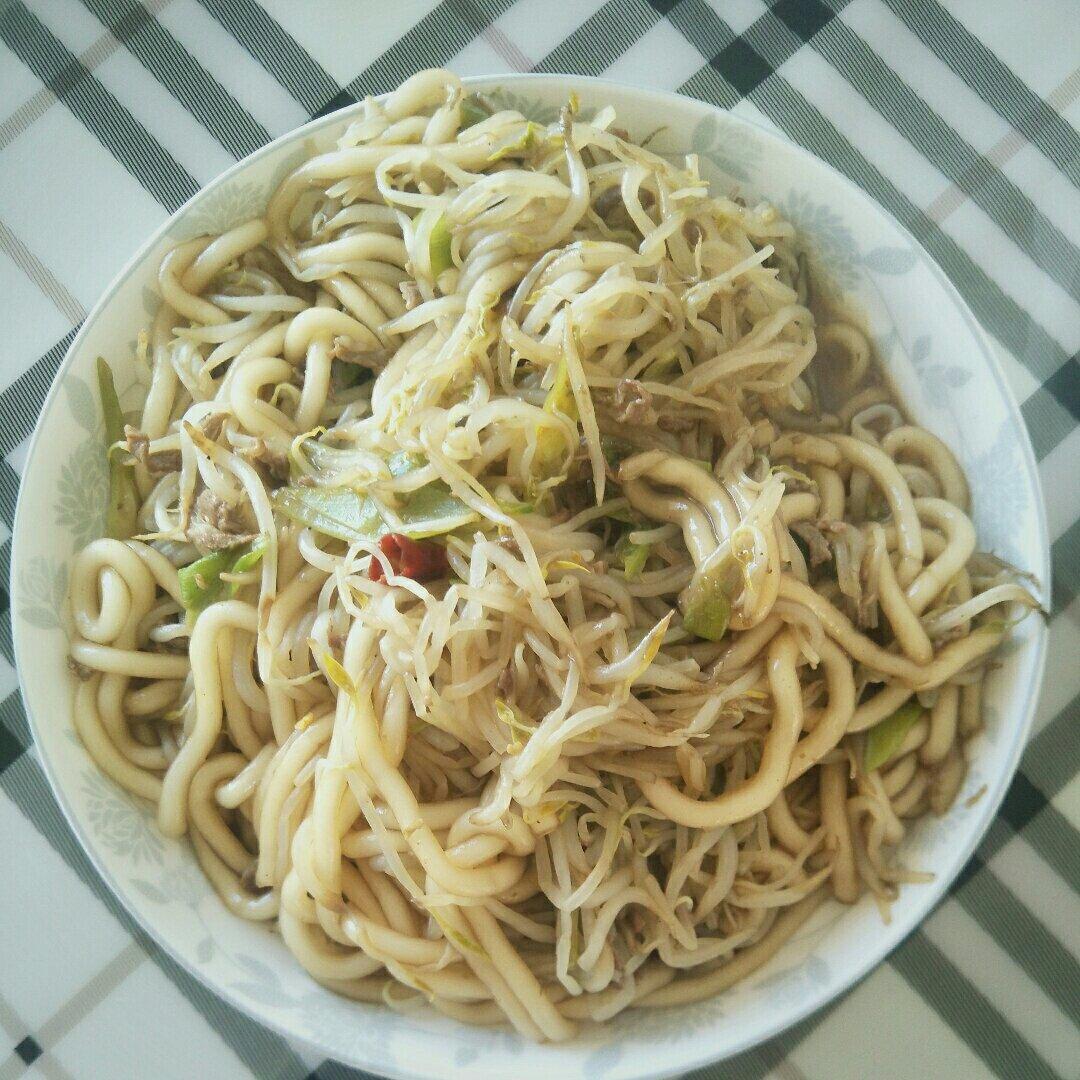 黄豆芽炒粉条