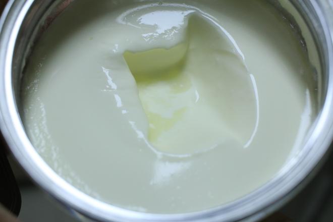 自制酸奶油 · 不用冷藏的做法
