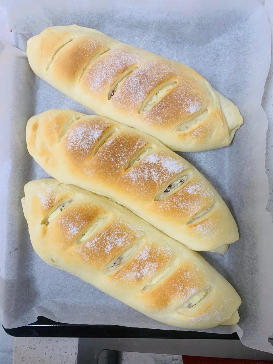 内心柔软的蔓越莓芝士软欧包