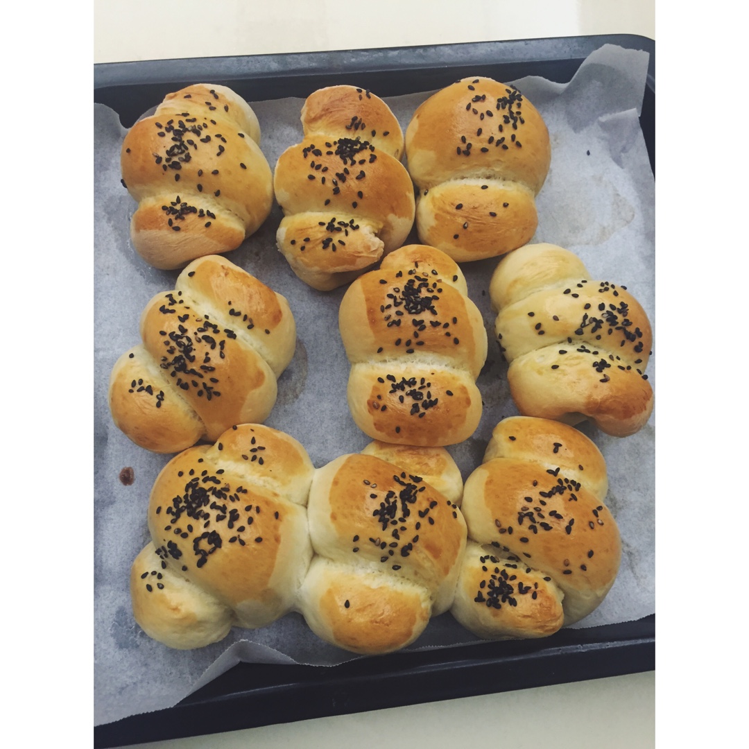 台式香肠面包卷