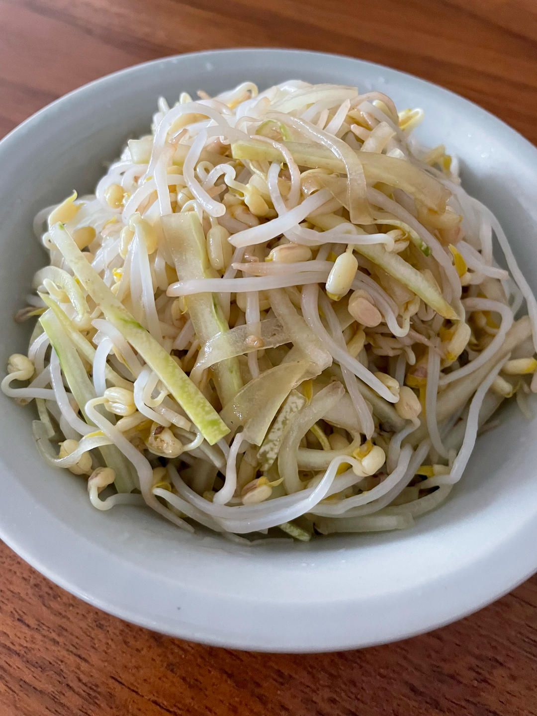 凉拌黄瓜绿豆芽
