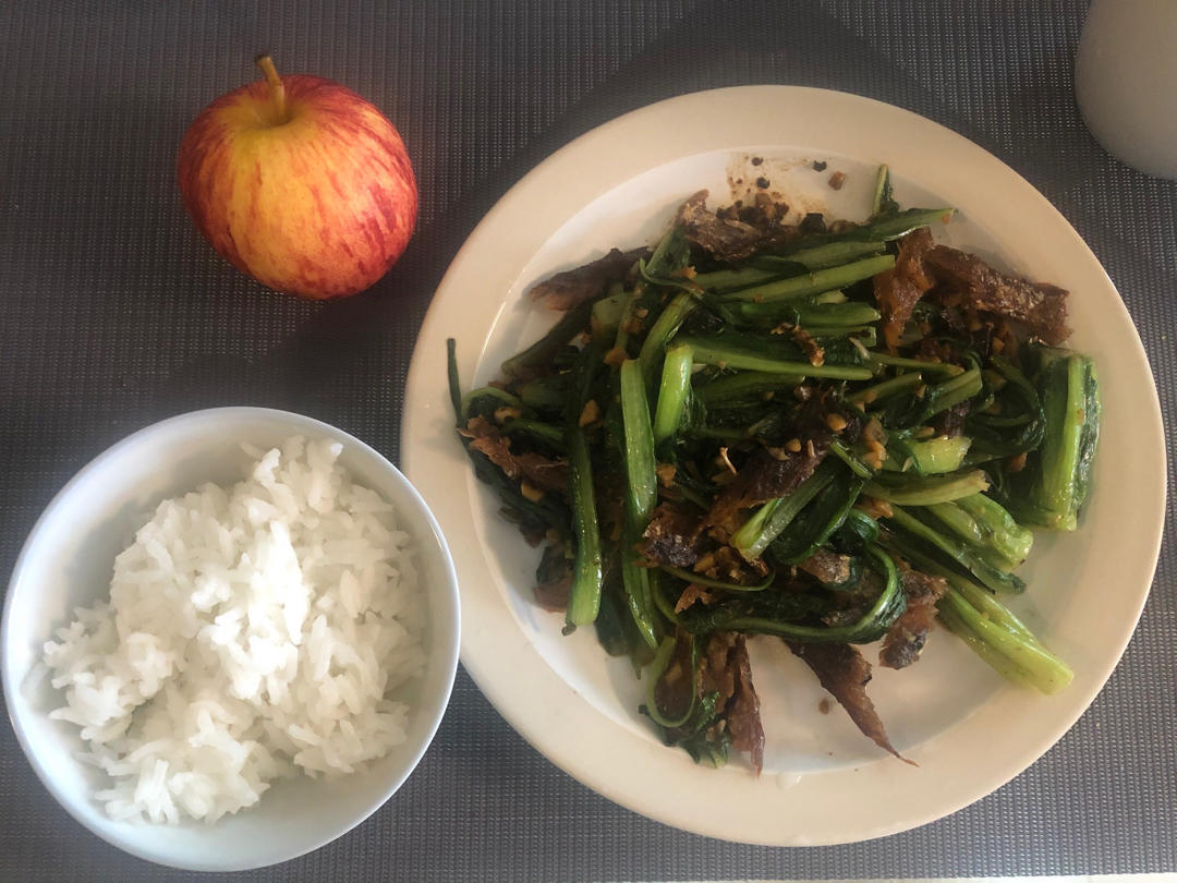 豆豉鲮鱼油麦菜
