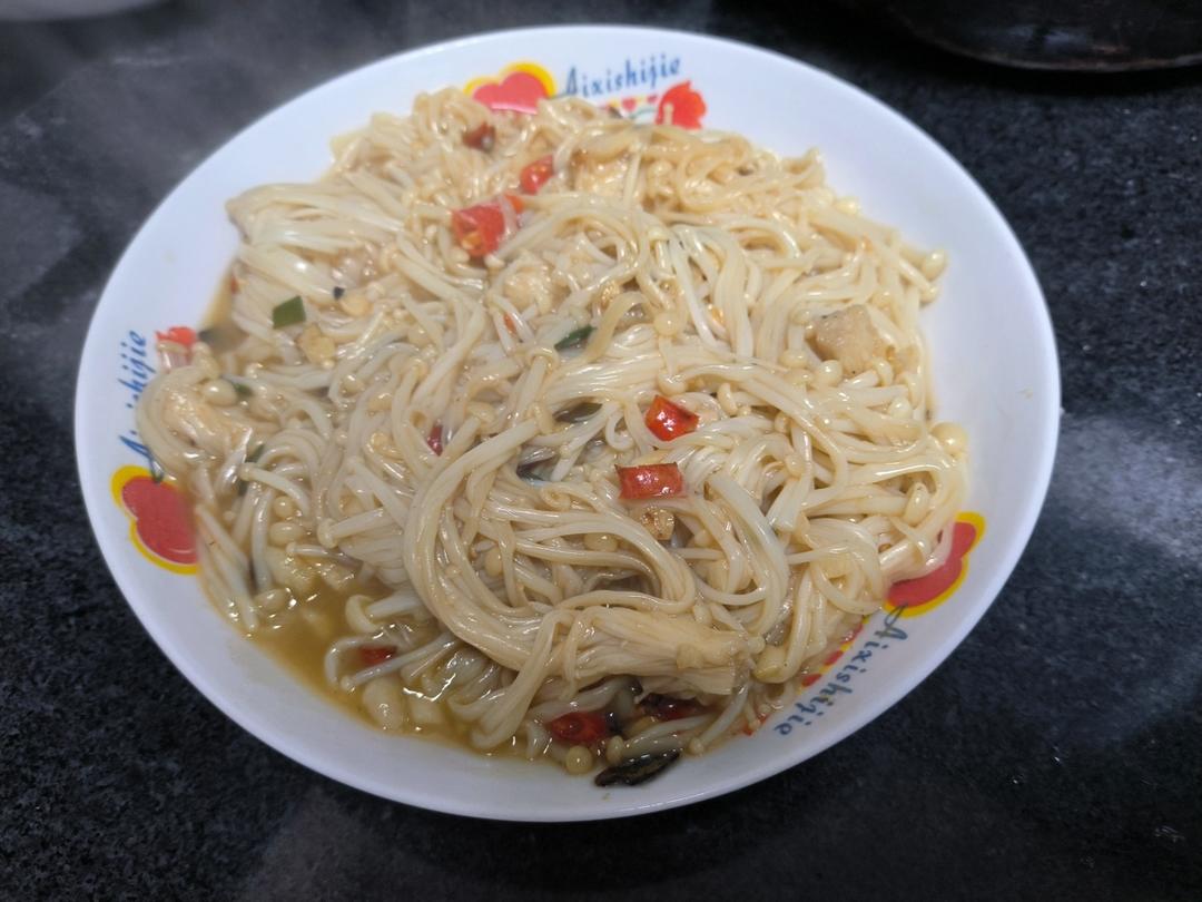 超级下饭的蒜蓉金针菇！好吃到爆