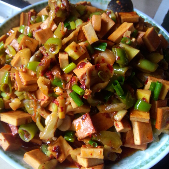 下饭神器---老干妈炒香干