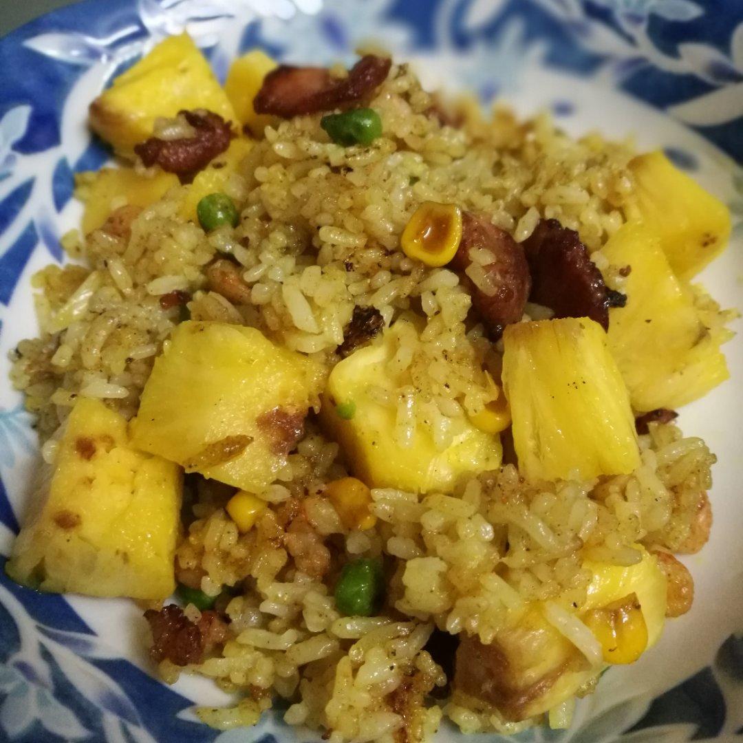 泰式菠萝炒饭