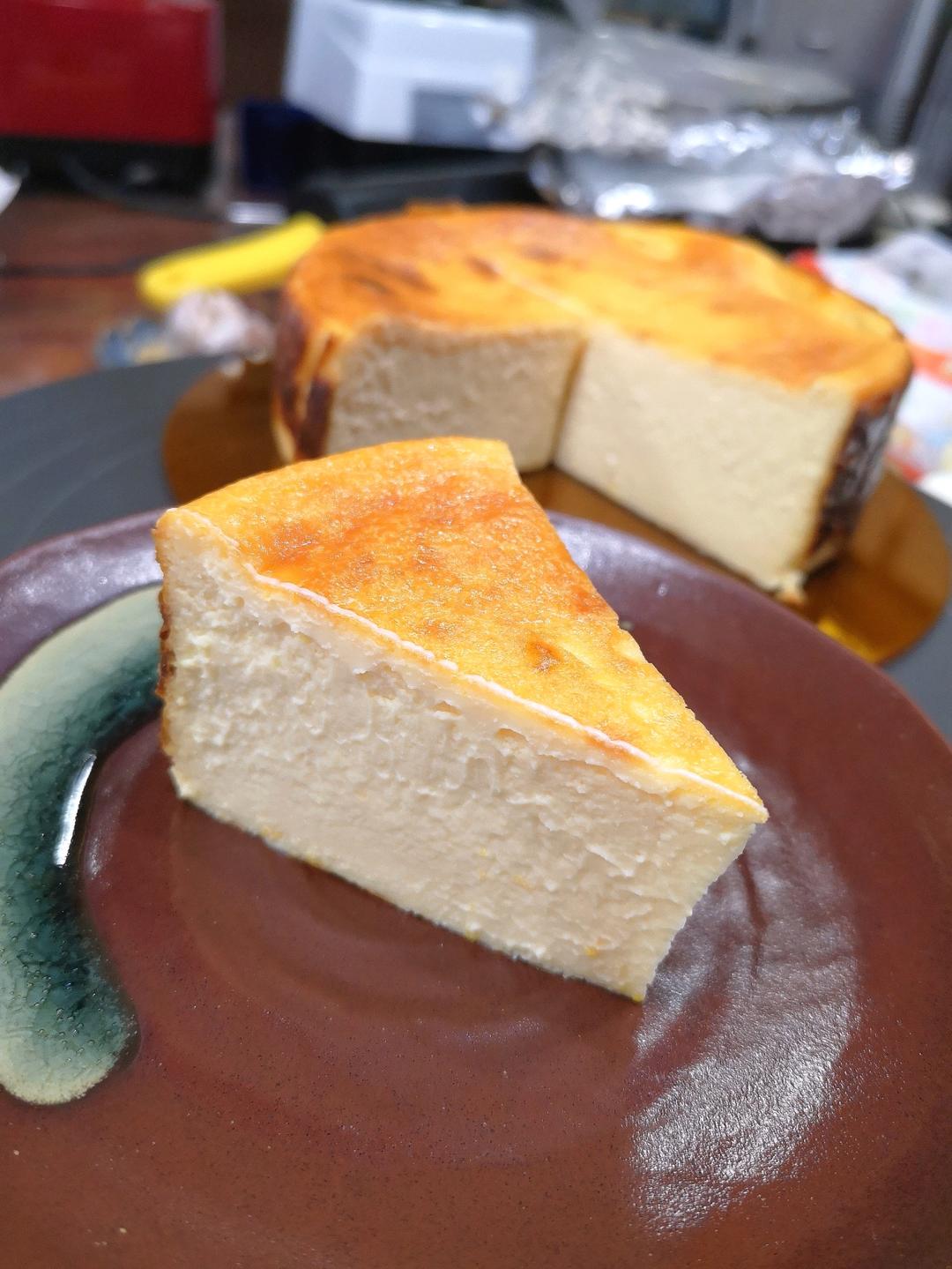 小山进公开食谱-使用大量牛奶，无淡奶油的巴斯克乳酪蛋糕